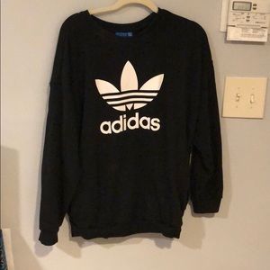 Adidas black crew neck with pockets